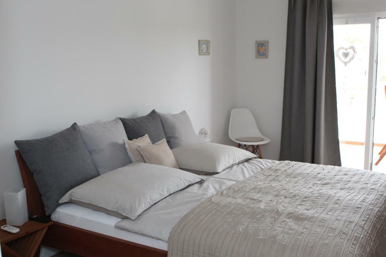 Apartments Mirela Vodice Exterior photo
